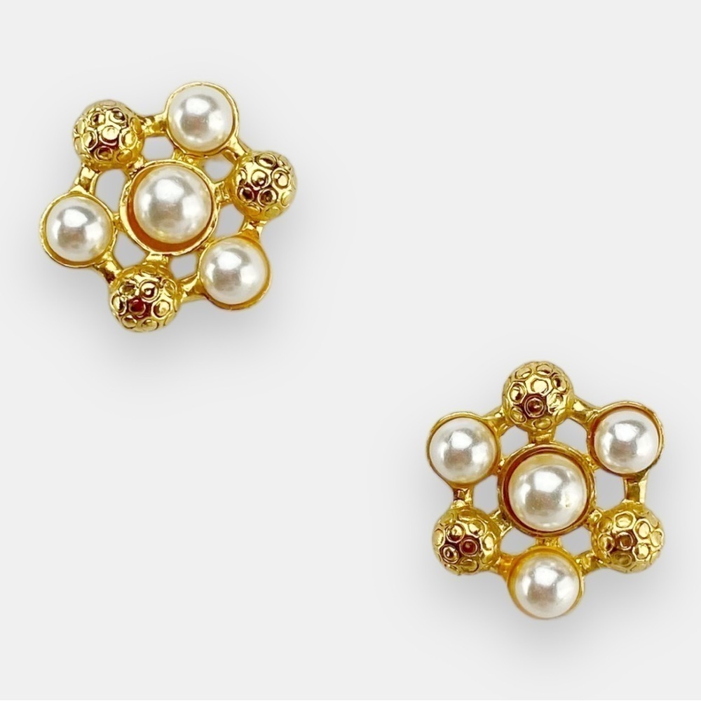 Pierced Earrings - Picture 1 of 2